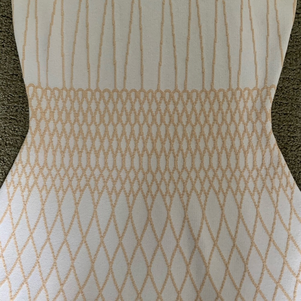 Dress - Picture 3 of 5
